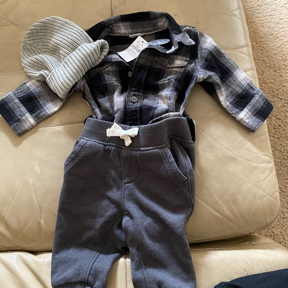 Baby Gap 3 piece set - 0-3 months